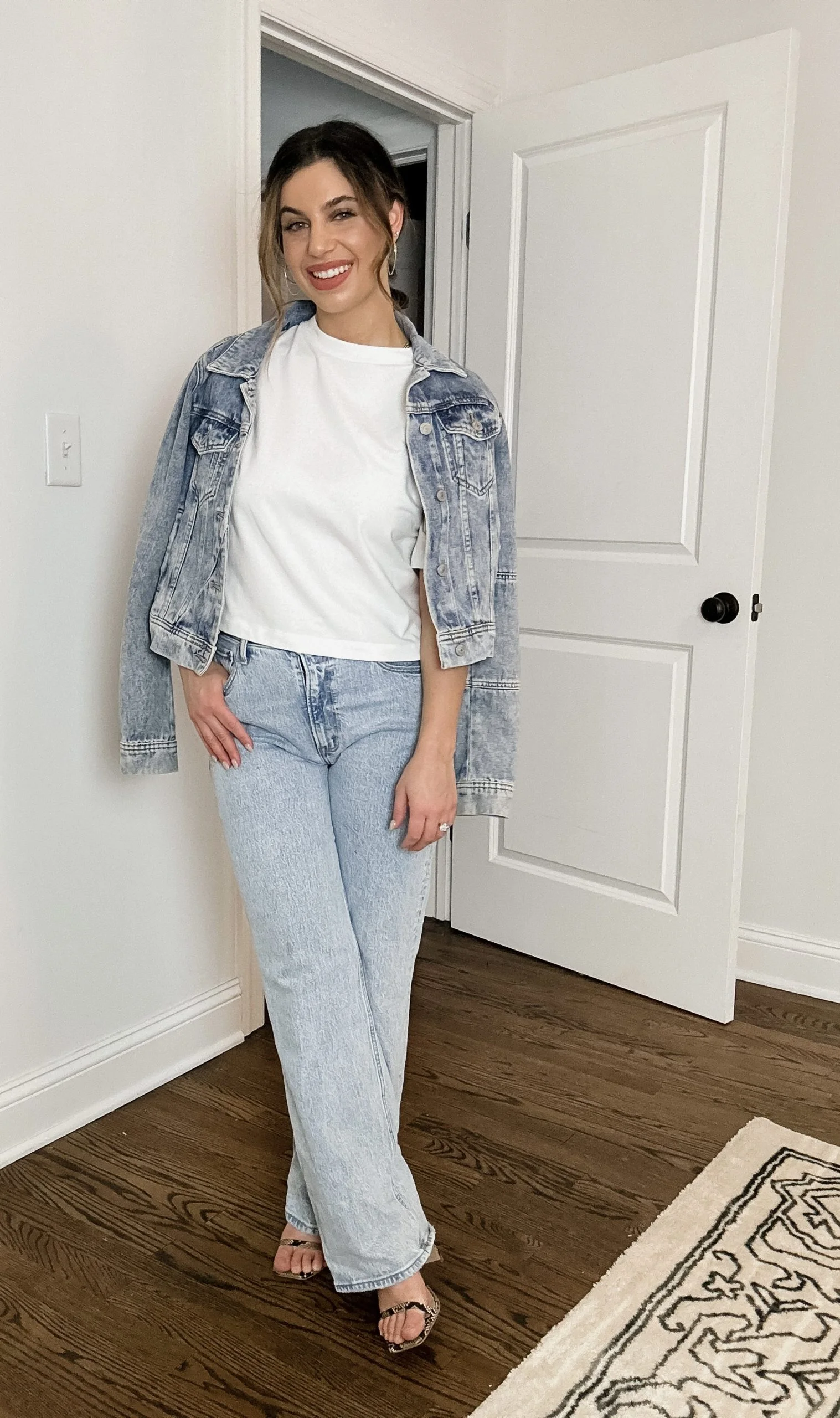 Style a White T-Shirt with Clickher